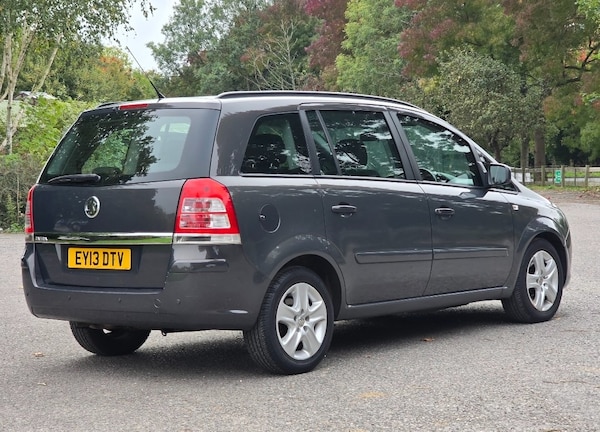 Used Vauxhall Zafira 2013 for sale - 76130351: Photo 2