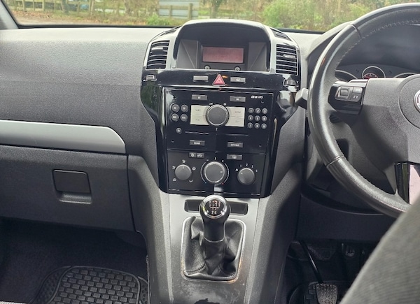 Used Vauxhall Zafira 2013 for sale - 76130351: Photo 9