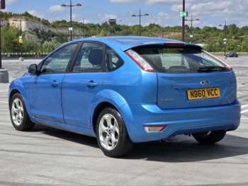 2011 - 1.6 Zetec 5dr. MOT JULY 2026. SATNAV. SERVICE HISTORY. PARKING SENSOR