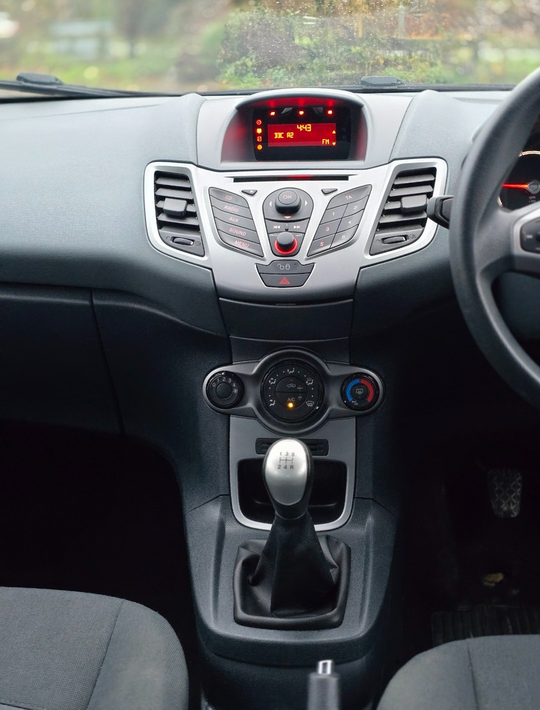 Used Ford Fiesta 2011 for sale - 76581211: Photo 9