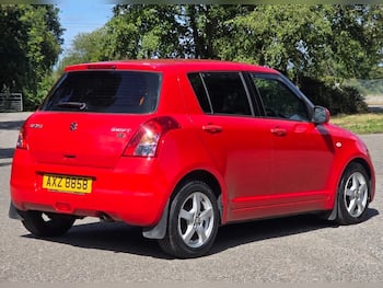 Used Suzuki Swift 2011 for sale - 79692762: Photo