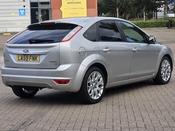 Used Ford Focus 2010 for sale - 75655686: Photo