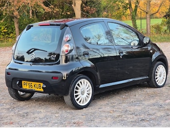 2007 (56) - 1.0i Vibe 5DR. MOT OCTOBER 2026. SERVICE HISTORY. 2 OWNERS. ALLOY WHEELS