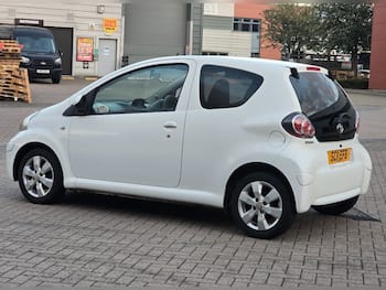 Used Toyota AYGO 2011 for sale - 79859536: Photo