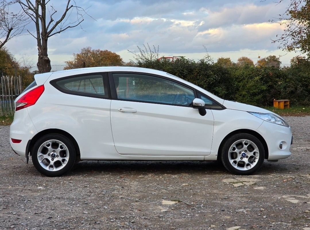Used Ford Fiesta 2010 for sale - 76394948: Photo 5
