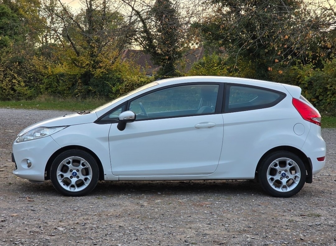 Used Ford Fiesta 2010 for sale - 76394948: Photo 6