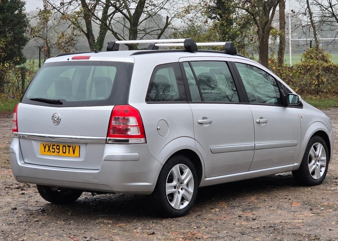 Used Vauxhall Zafira 2010 for sale - 76590233: Photo 3