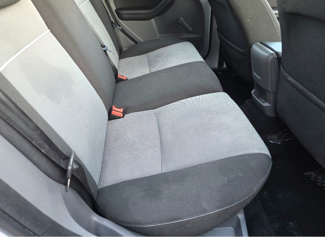 Used Ford Focus 2010 for sale - 76941417: Photo 10