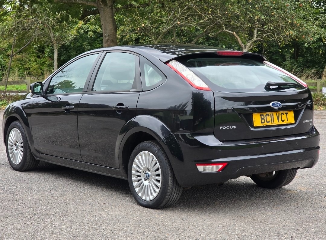 Used Ford Focus 2011 for sale - 76076960: Photo 1