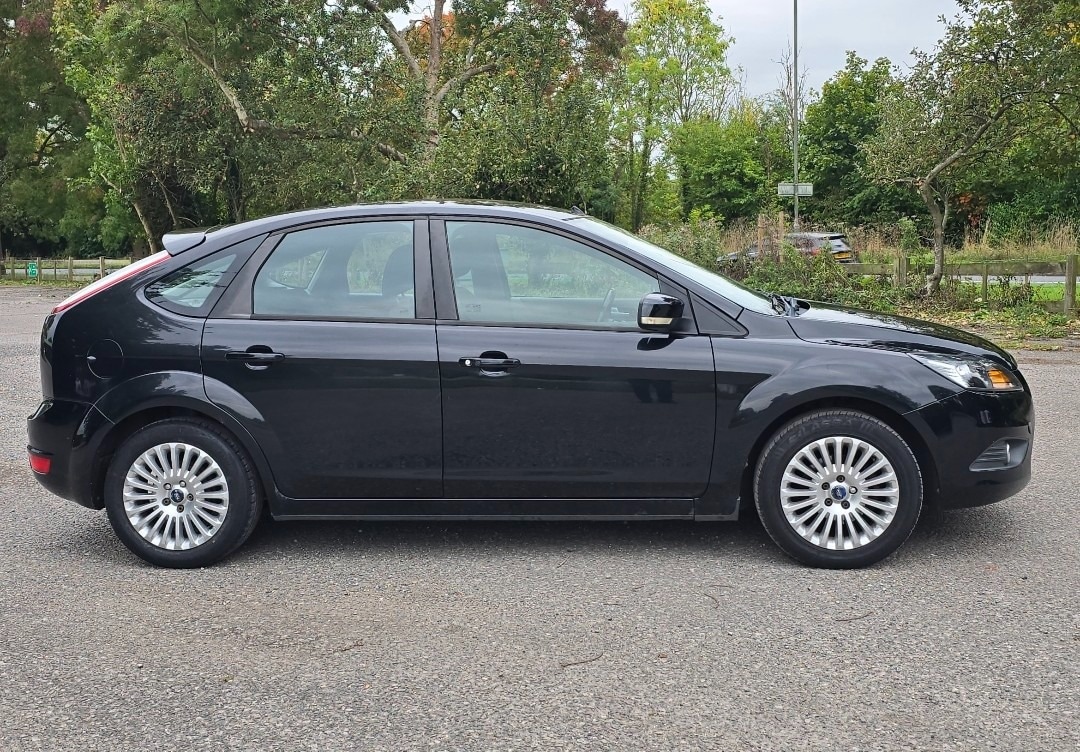 Used Ford Focus 2011 for sale - 76076960: Photo 5