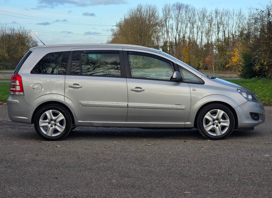 Used Vauxhall Zafira 2010 for sale - 76437992: Photo 5