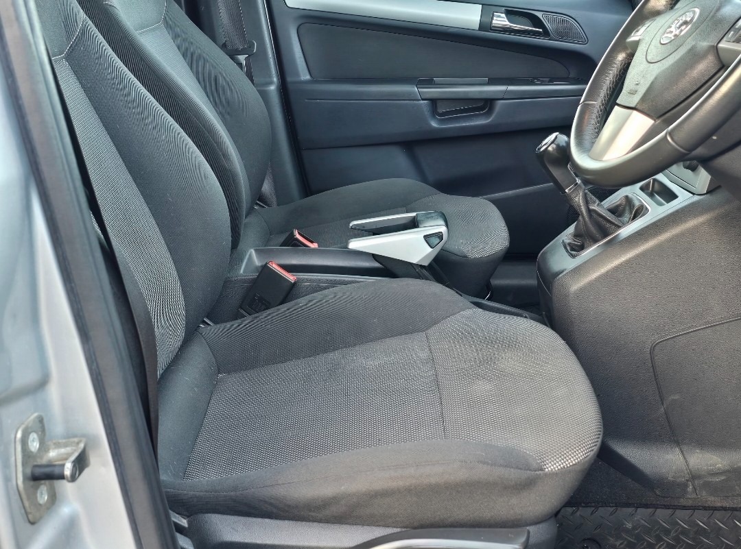 Used Vauxhall Zafira 2010 for sale - 76437992: Photo 9