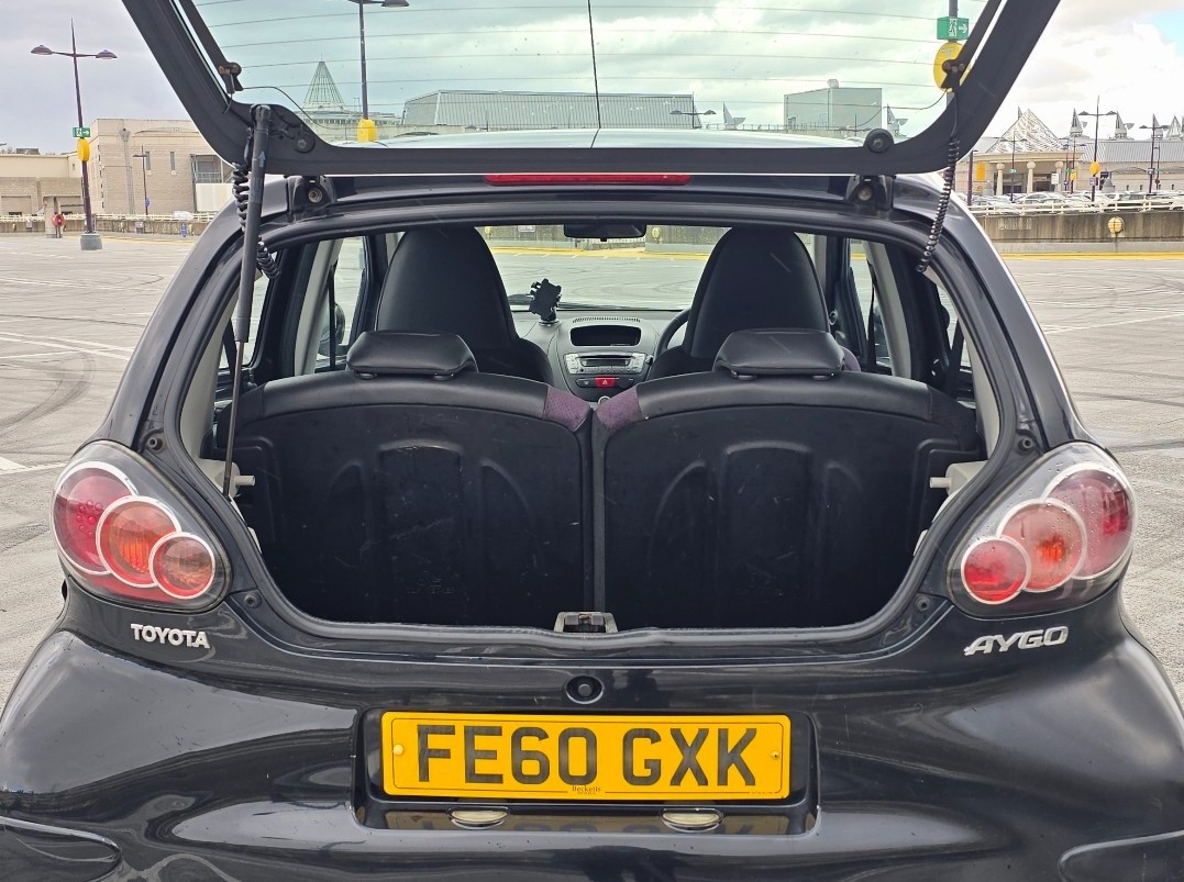 Used Toyota AYGO 2011 for sale - 78013052: Photo 11