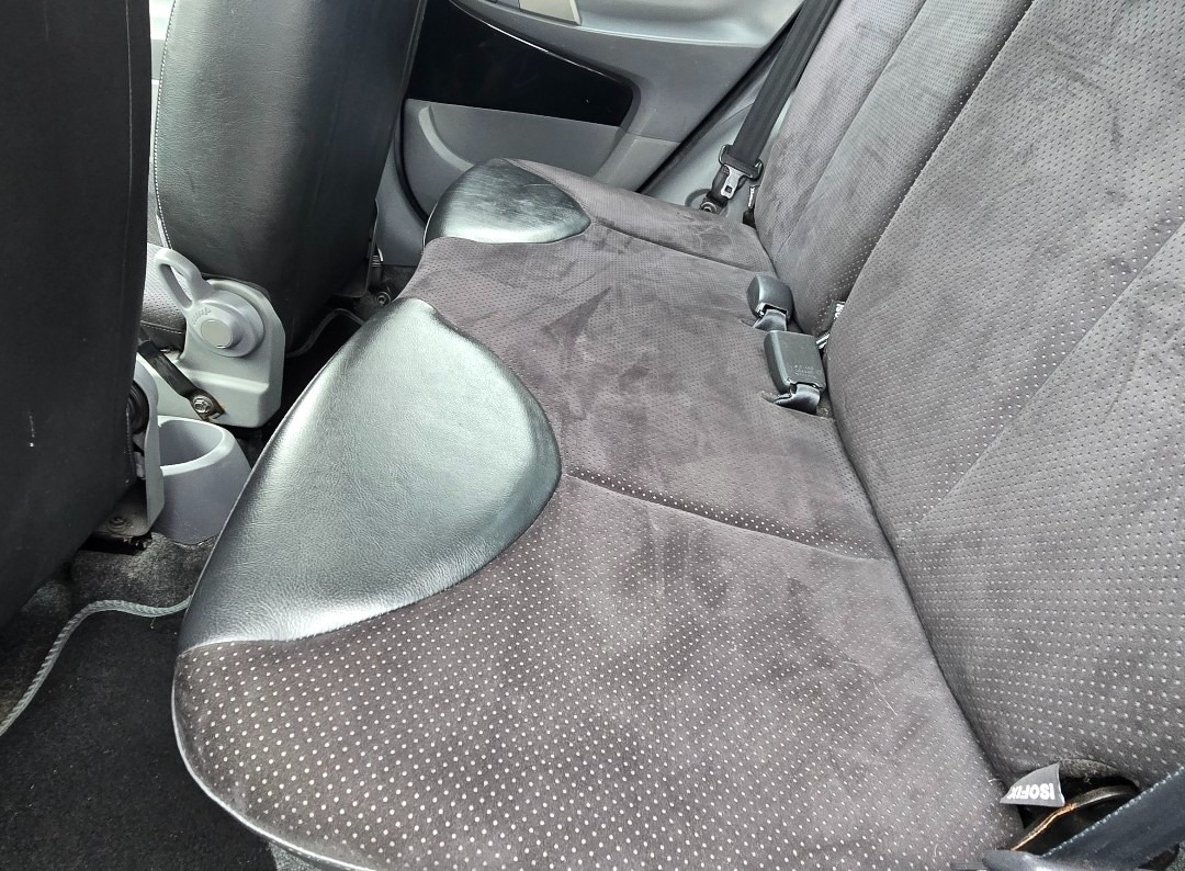 Used Toyota AYGO 2011 for sale - 78013052: Photo 12