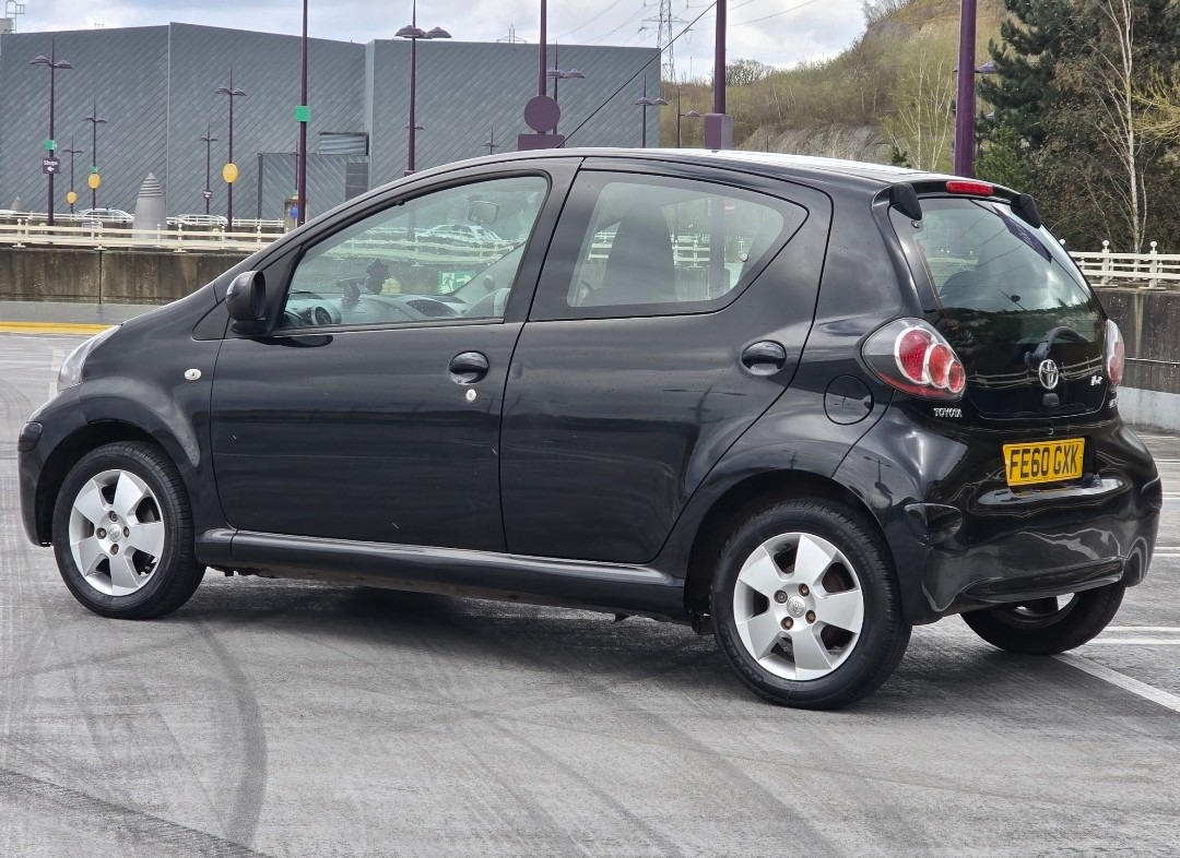 Used Toyota AYGO 2011 for sale - 78013052: Photo 4