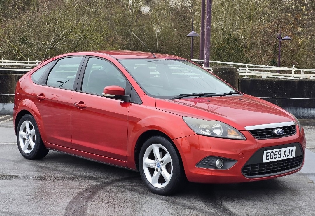 Used Ford Focus 2010 for sale - 77605517: Photo 4