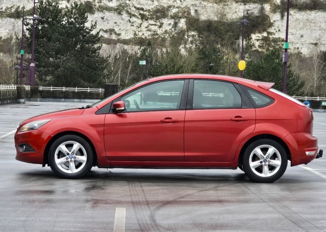Used Ford Focus 2010 for sale - 77605517: Photo 5