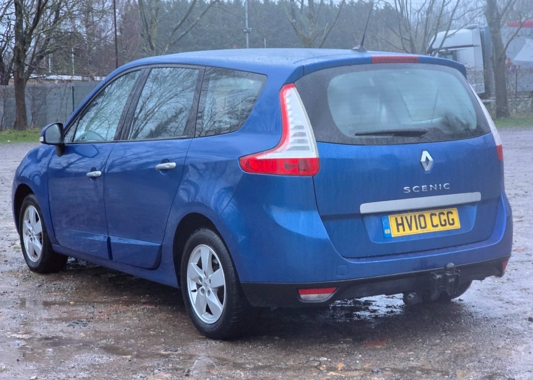 Used Renault Grand Scenic 2010 for sale - 76984600: Photo 3
