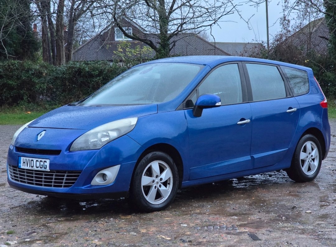 Used Renault Grand Scenic 2010 for sale - 76984600: Photo 4