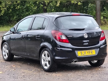 Vauxhall - Corsa