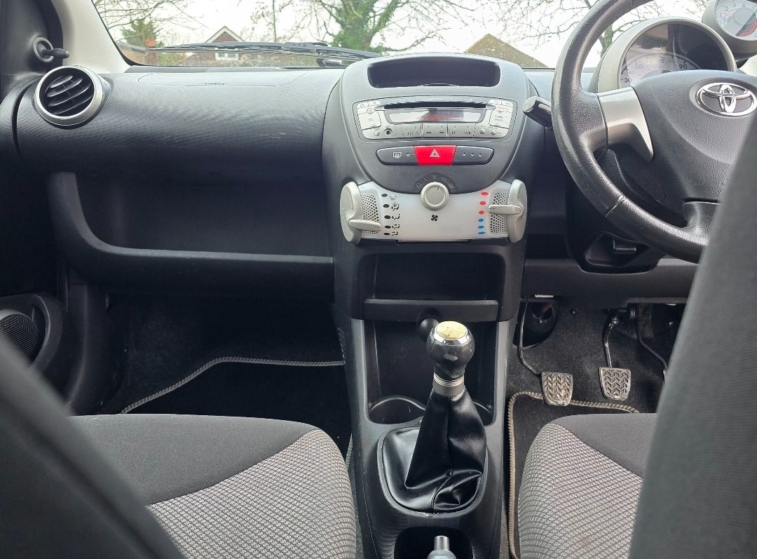 Used Toyota AYGO 2013 for sale - 77152247: Photo 10