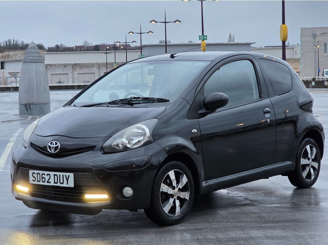 Used Toyota AYGO 2013 for sale - 77152247: Photo 3