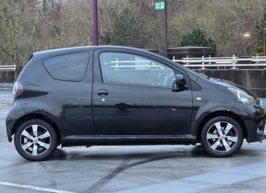 Used Toyota AYGO 2013 for sale - 77152247: Photo 6