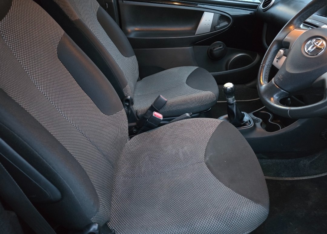 Used Toyota AYGO 2013 for sale - 77152247: Photo 9