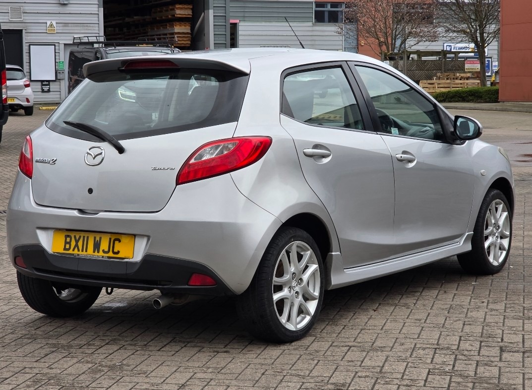 Used Mazda Mazda2 2011 for sale - 77701291: Photo 3