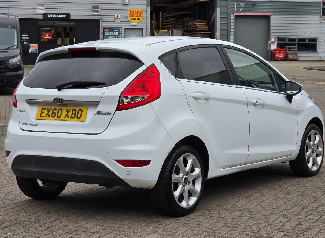 Used Ford Fiesta 2011 for sale - 78043140: Photo 4