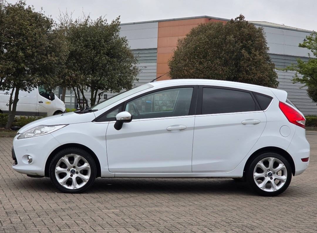 Used Ford Fiesta 2011 for sale - 78043140: Photo 6