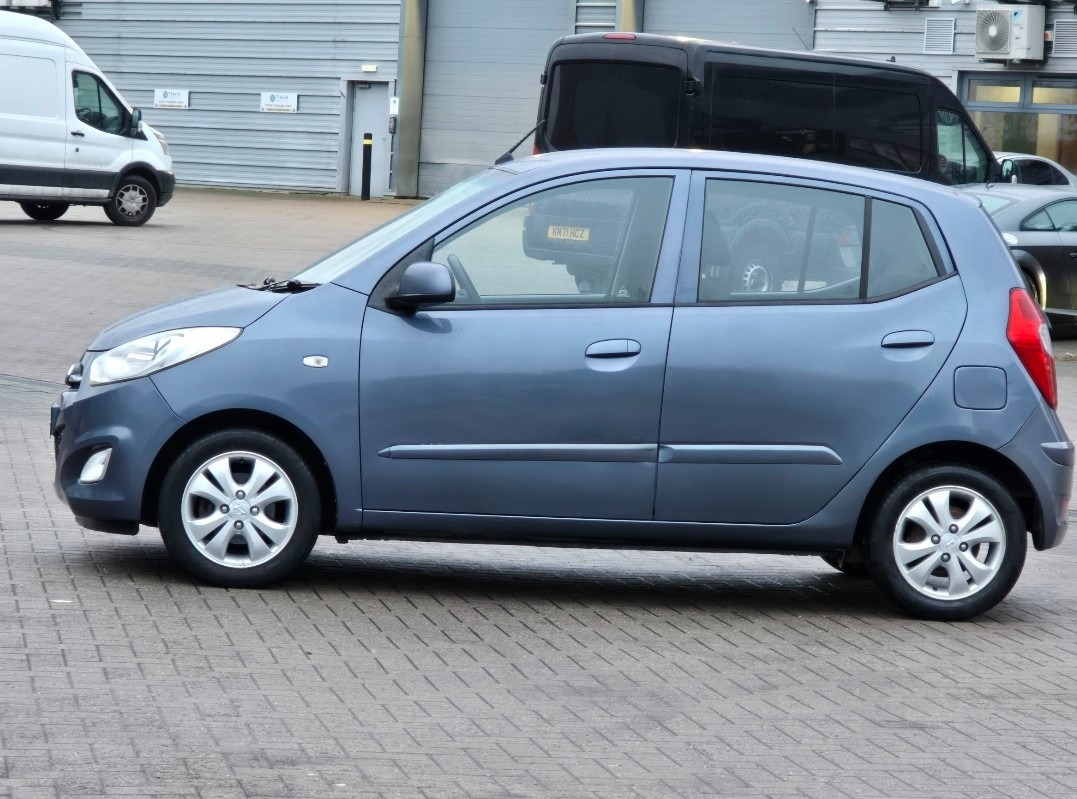 Used Hyundai i10 2014 for sale - 77508260: Photo 5