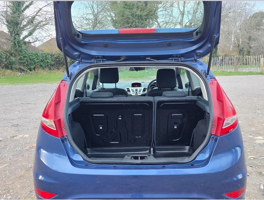 Used Ford Fiesta 2010 for sale - 76908205: Photo 12