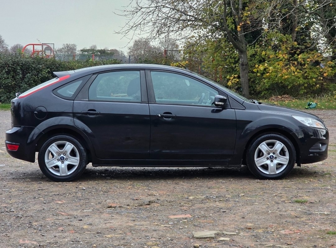 Used Ford Focus 2010 for sale - 76662456: Photo 6