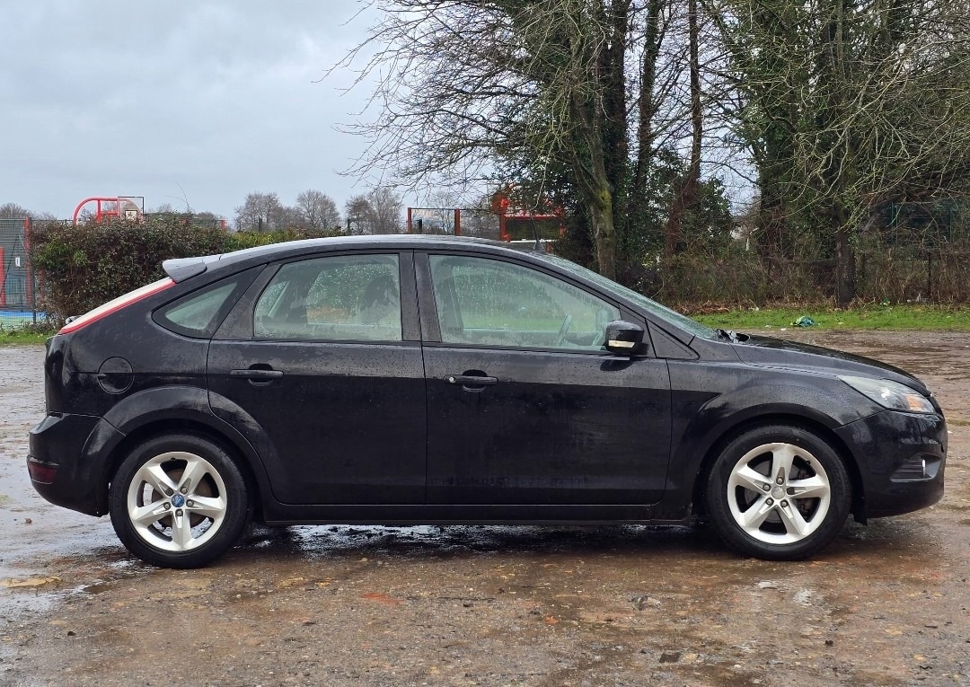 Used Ford Focus 2009 for sale - 77477974: Photo 4