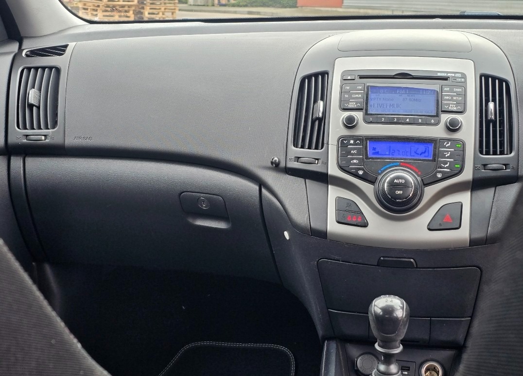 Used Hyundai i30 2010 for sale - 77392750: Photo 11