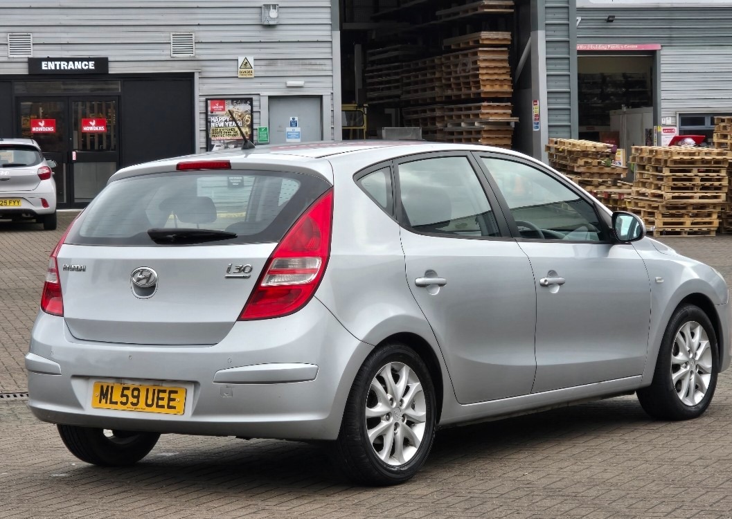 Used Hyundai i30 2010 for sale - 77392750: Photo 4