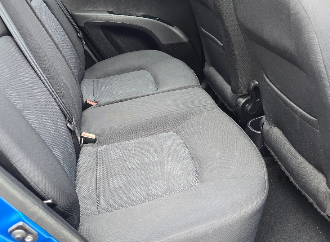 Used Hyundai i10 2010 for sale - 78098359: Photo 11