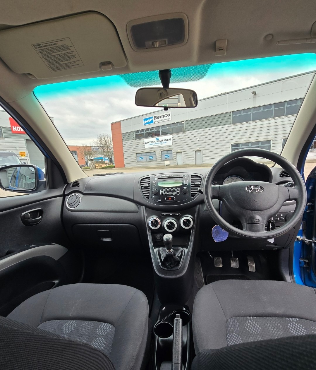 Used Hyundai i10 2010 for sale - 78098359: Photo 9