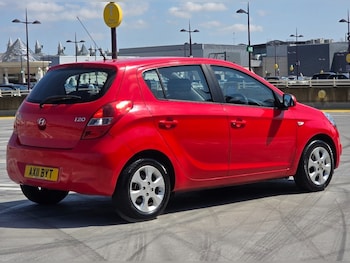 Used Hyundai i20 2011 for sale - 79490954: Photo