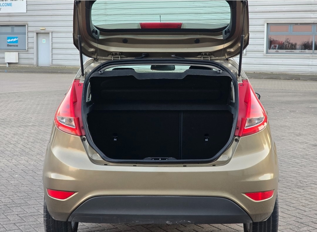 Used Ford Fiesta 2012 for sale - 77656628: Photo 12