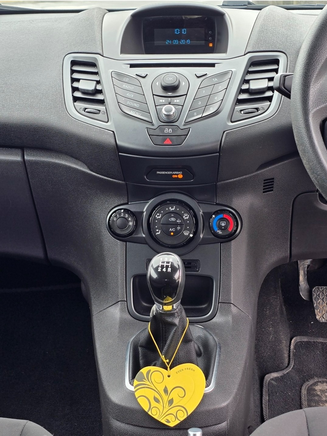 Used Ford Fiesta 2014 for sale - 77998490: Photo 9