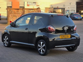 Used Toyota AYGO 2013 for sale - 77733564: Photo