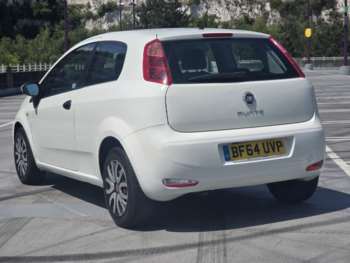 Used Fiat Punto 2015 for sale - 74951212: Photo