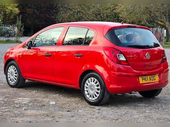 Used Vauxhall Corsa 2011 for sale - 76197252: Photo 4