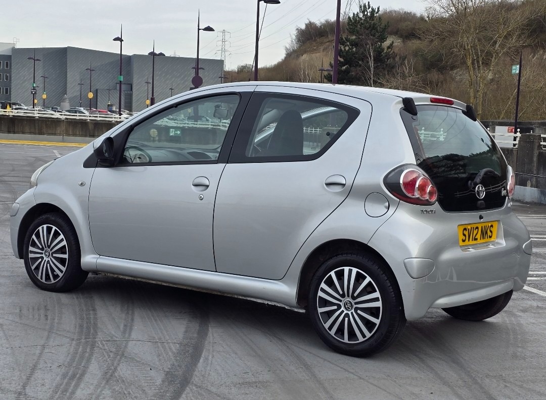 Used Toyota AYGO 2012 for sale - 77584170: Photo 4