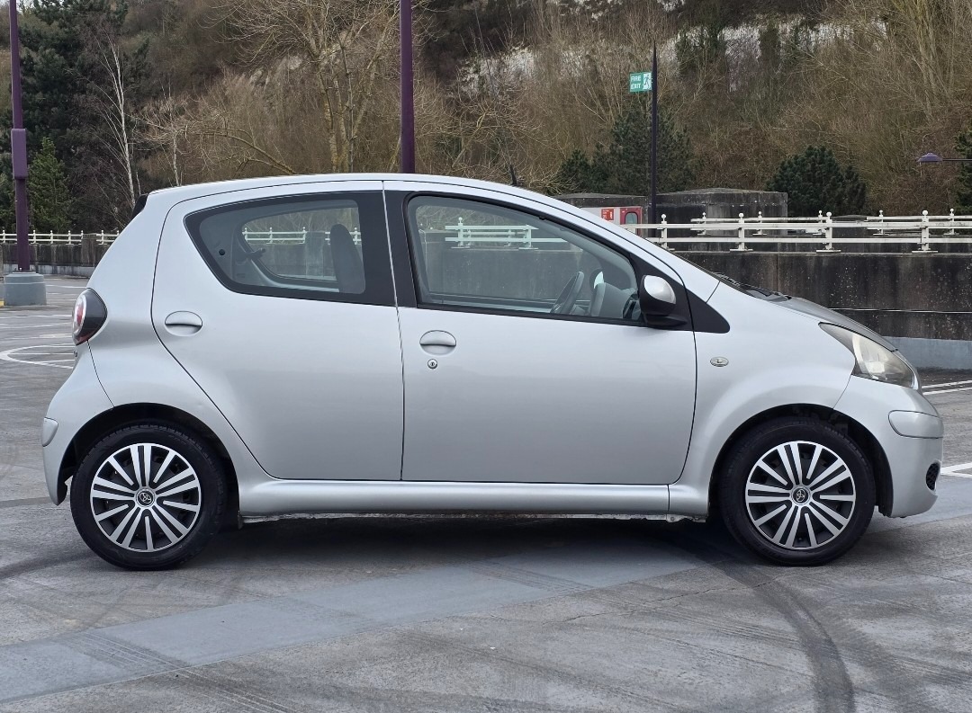 Used Toyota AYGO 2012 for sale - 77584170: Photo 5