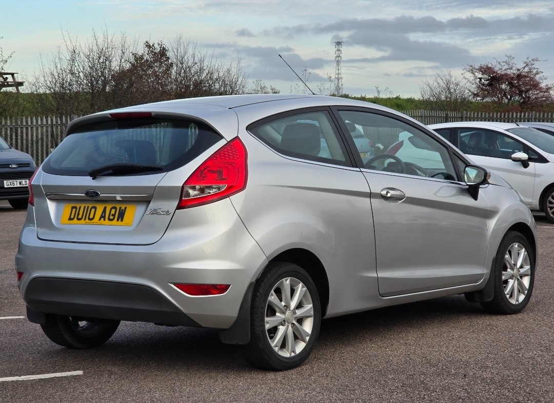 Used Ford Fiesta 2010 for sale - 76567827: Photo 4