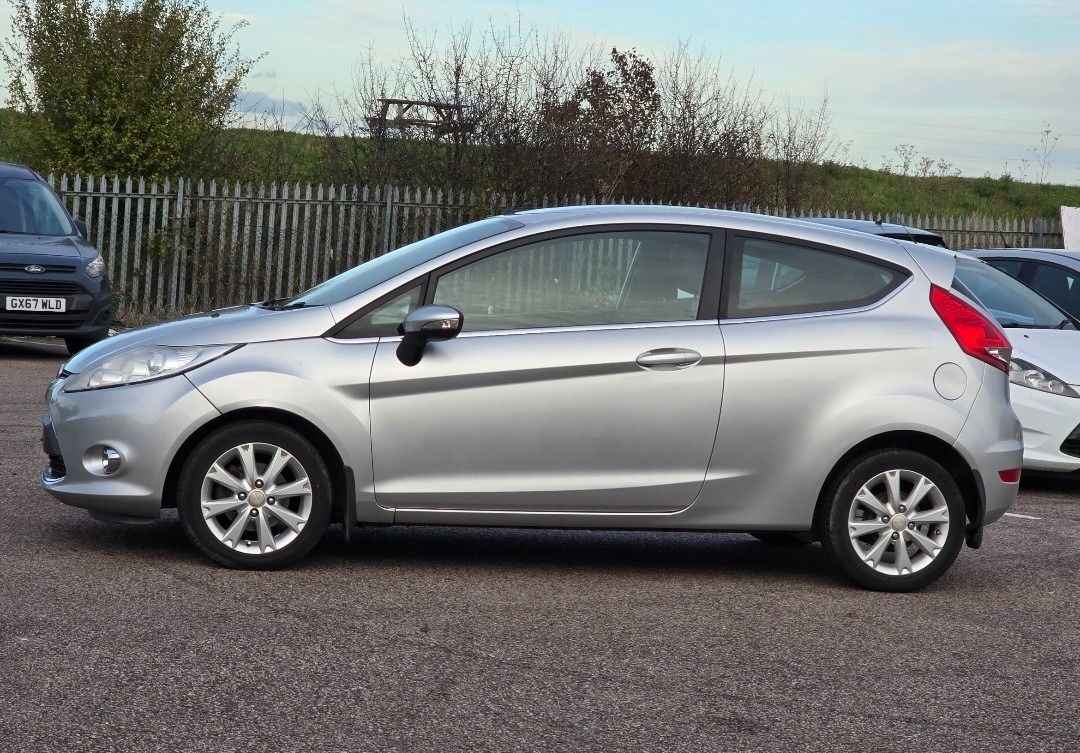 Used Ford Fiesta 2010 for sale - 76567827: Photo 6