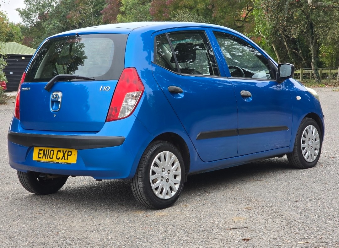 Used Hyundai i10 2010 for sale - 76130972: Photo 2